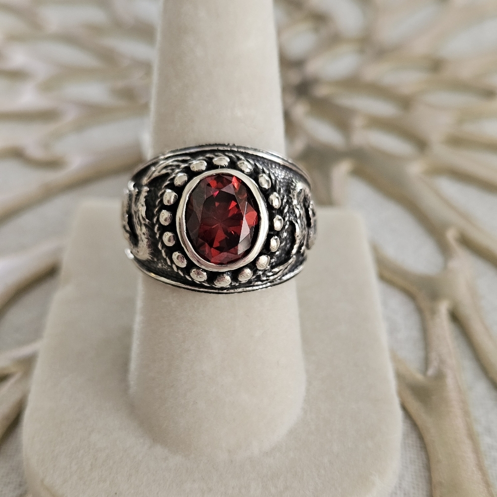 Red Garnet And Silver Serpent Ring Sz 7
